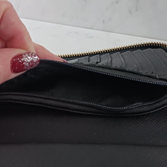 Michael Kors Black Sparkly Phone Wallet Wristlet - Picture 12 of 14